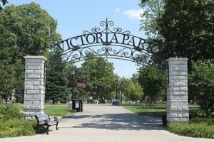 Victoria Park gateway